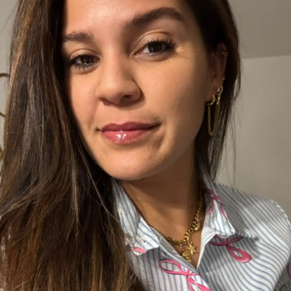 Meet your Posher, Elisa